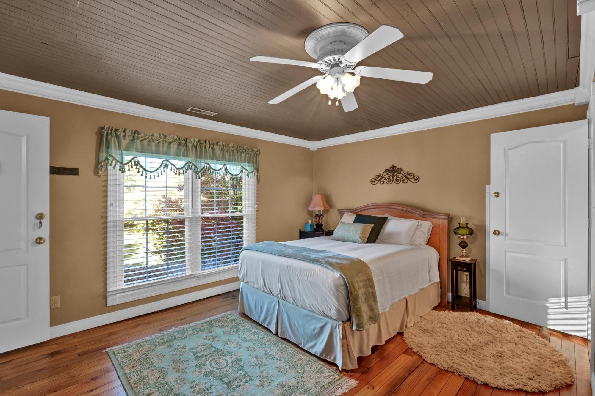 Hill House Bed And Breakfast Loretto Экстерьер фото