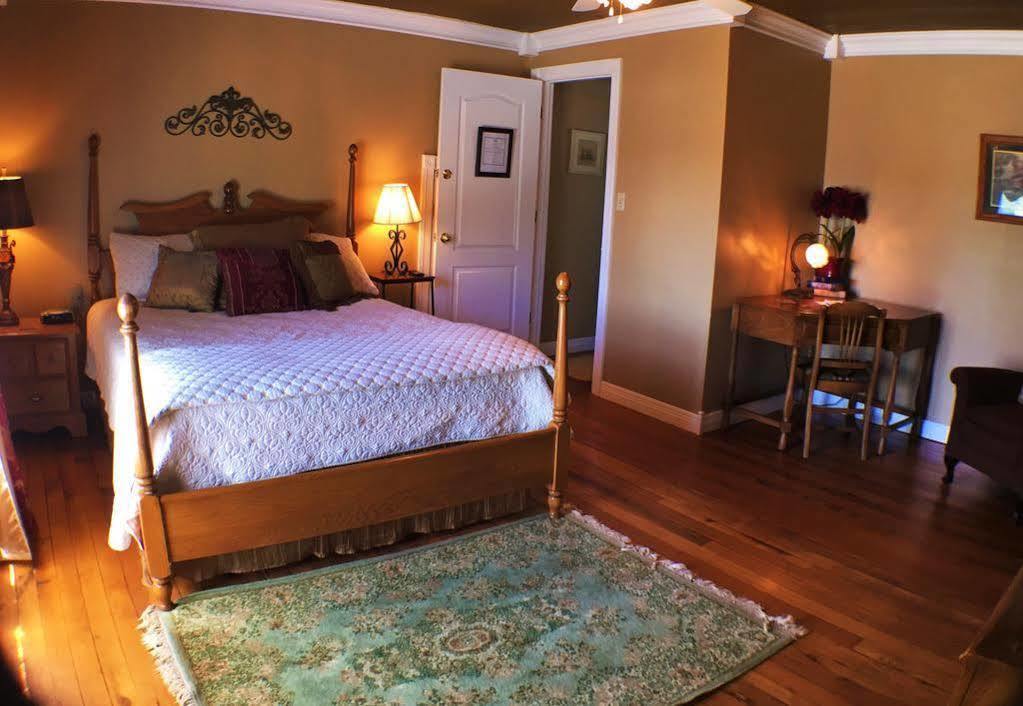 Hill House Bed And Breakfast Loretto Экстерьер фото
